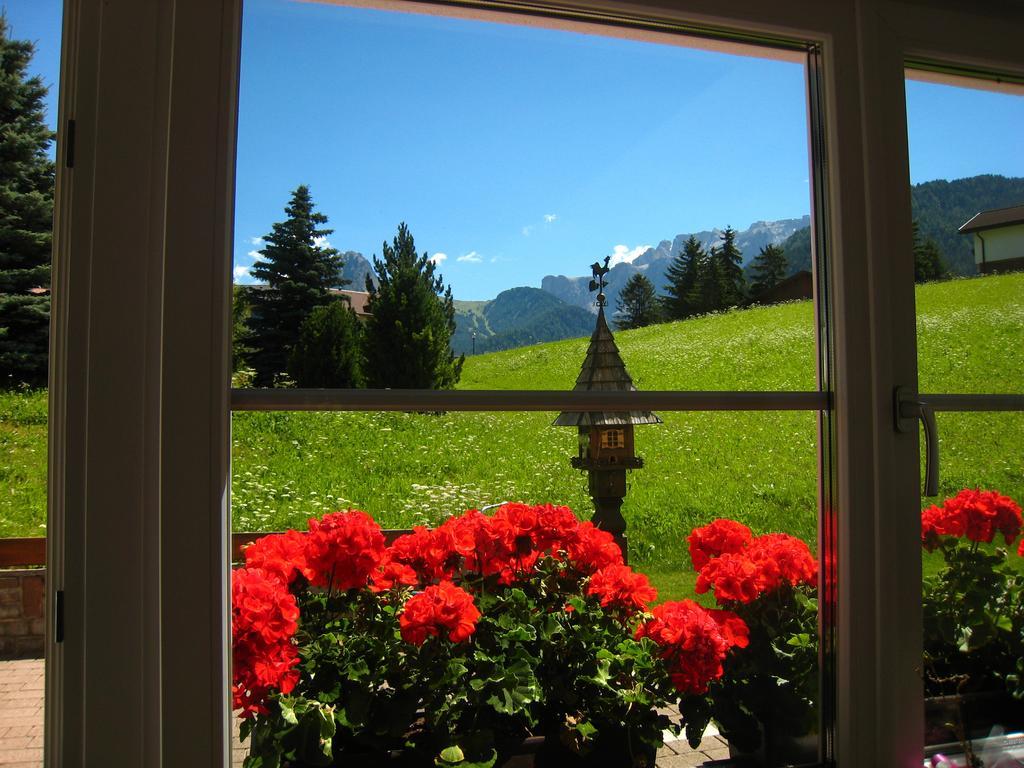 Apartments Antines Selva di Val Gardena Esterno foto